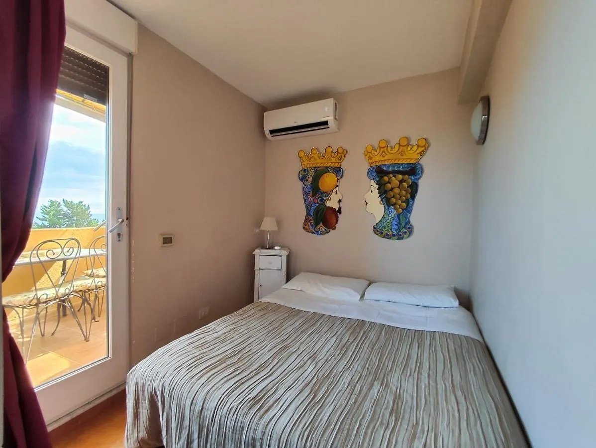 Villa Torre dei Pirati Letojanni Italia