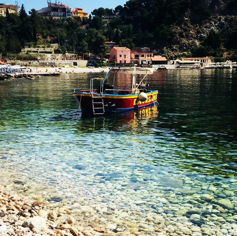 Villa Torre dei Pirati Letojanni 0*,  Italia