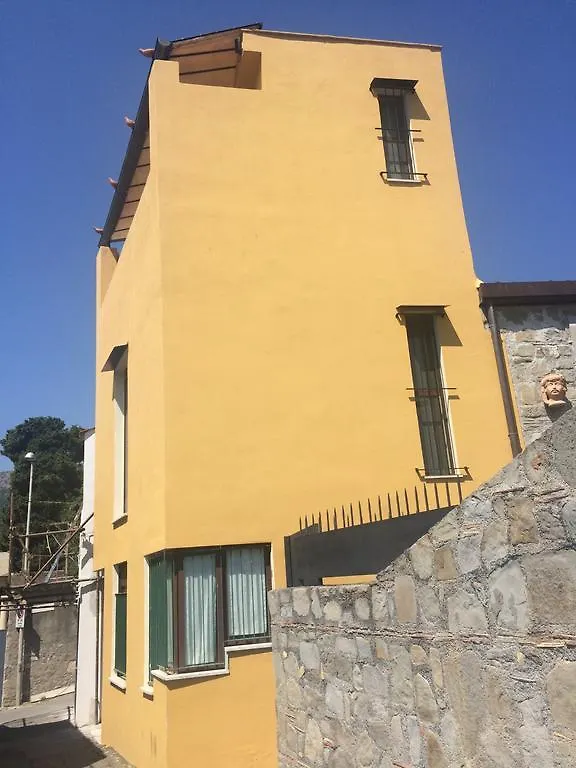 Torre Dei Pirati Villa Letojanni Holiday home